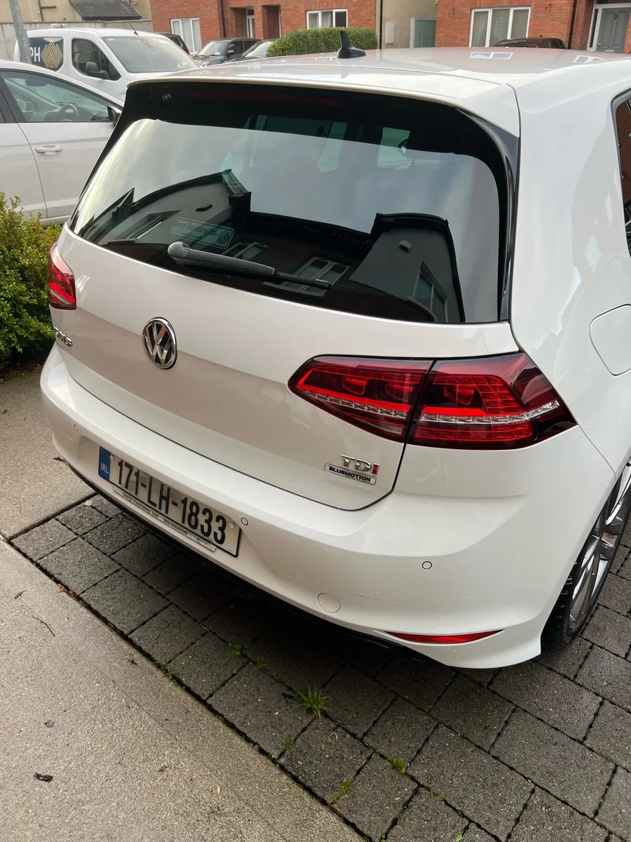 Volkswagen Golf - Image 4