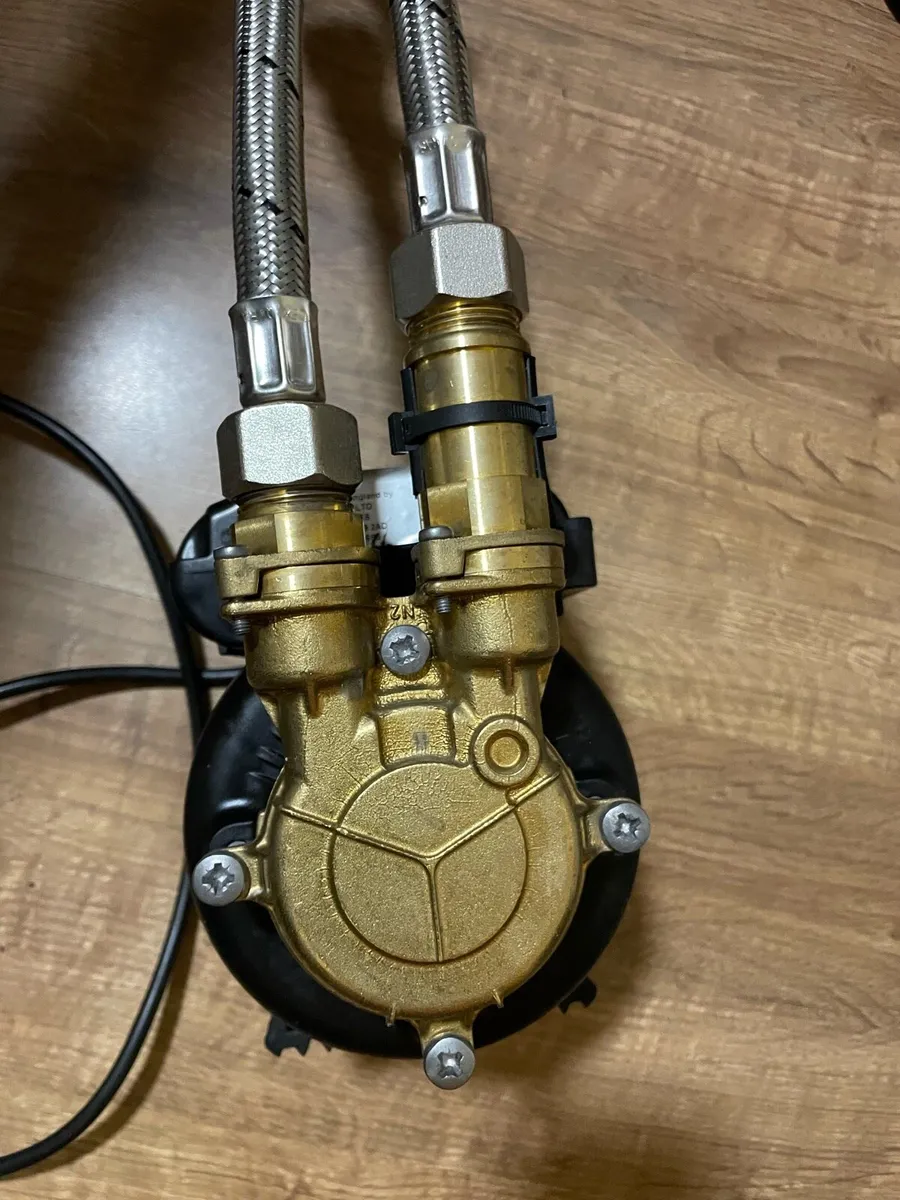 Booster pump - Image 2