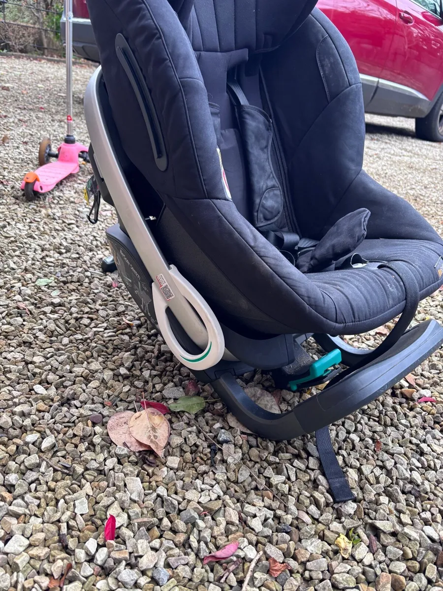 BeSafe Stretch child car seat - must sell! - Image 2