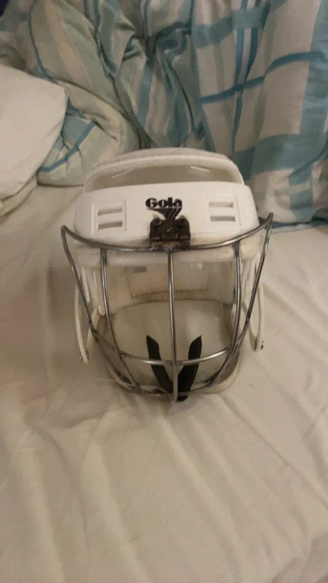 Gola hurling helmet - Image 1