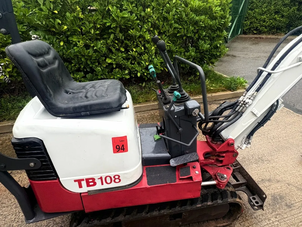 Takeuchi 1 ton digger - Image 4