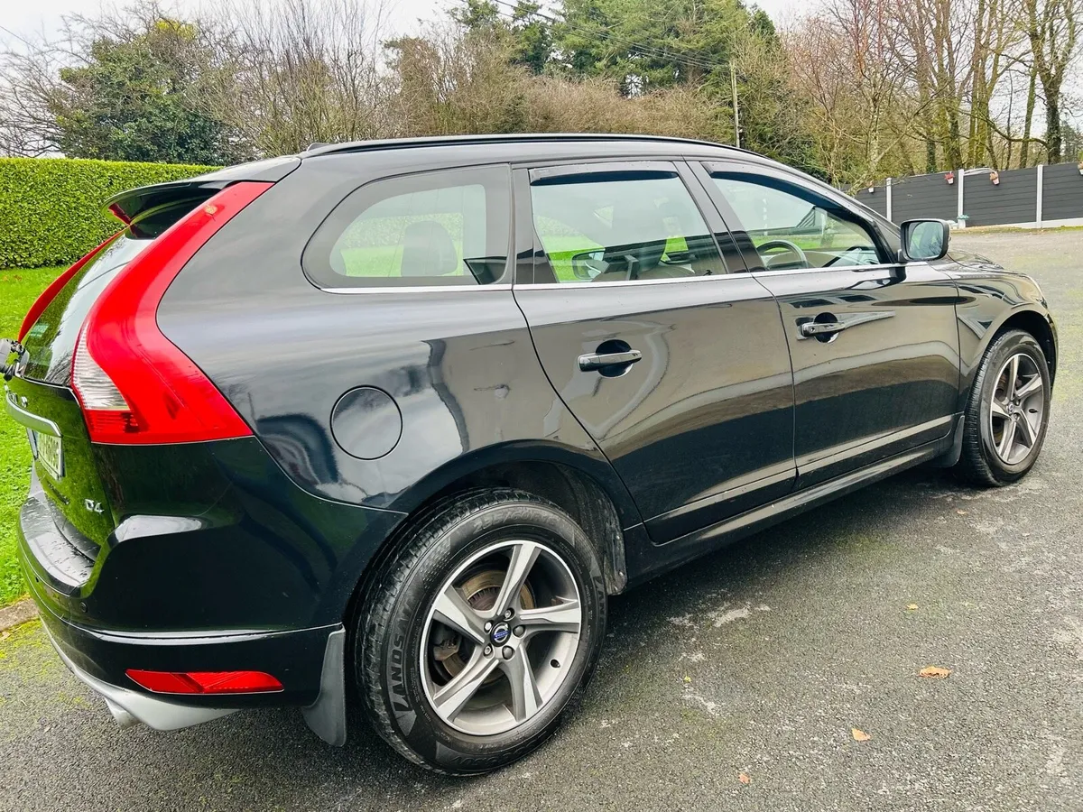 VOLVO XC60 2.0 R-DESIGN D4 180 BHP AUTO - Image 3