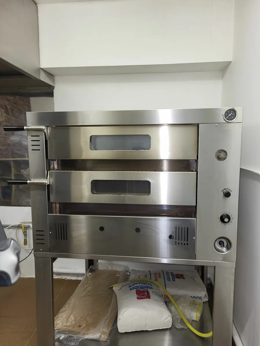 Pizza oven gas with stand