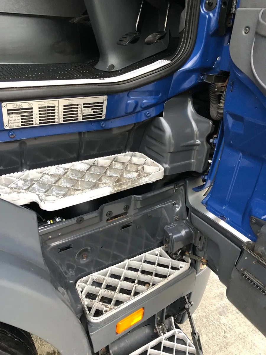 Scania 4 series topline cab - Image 4