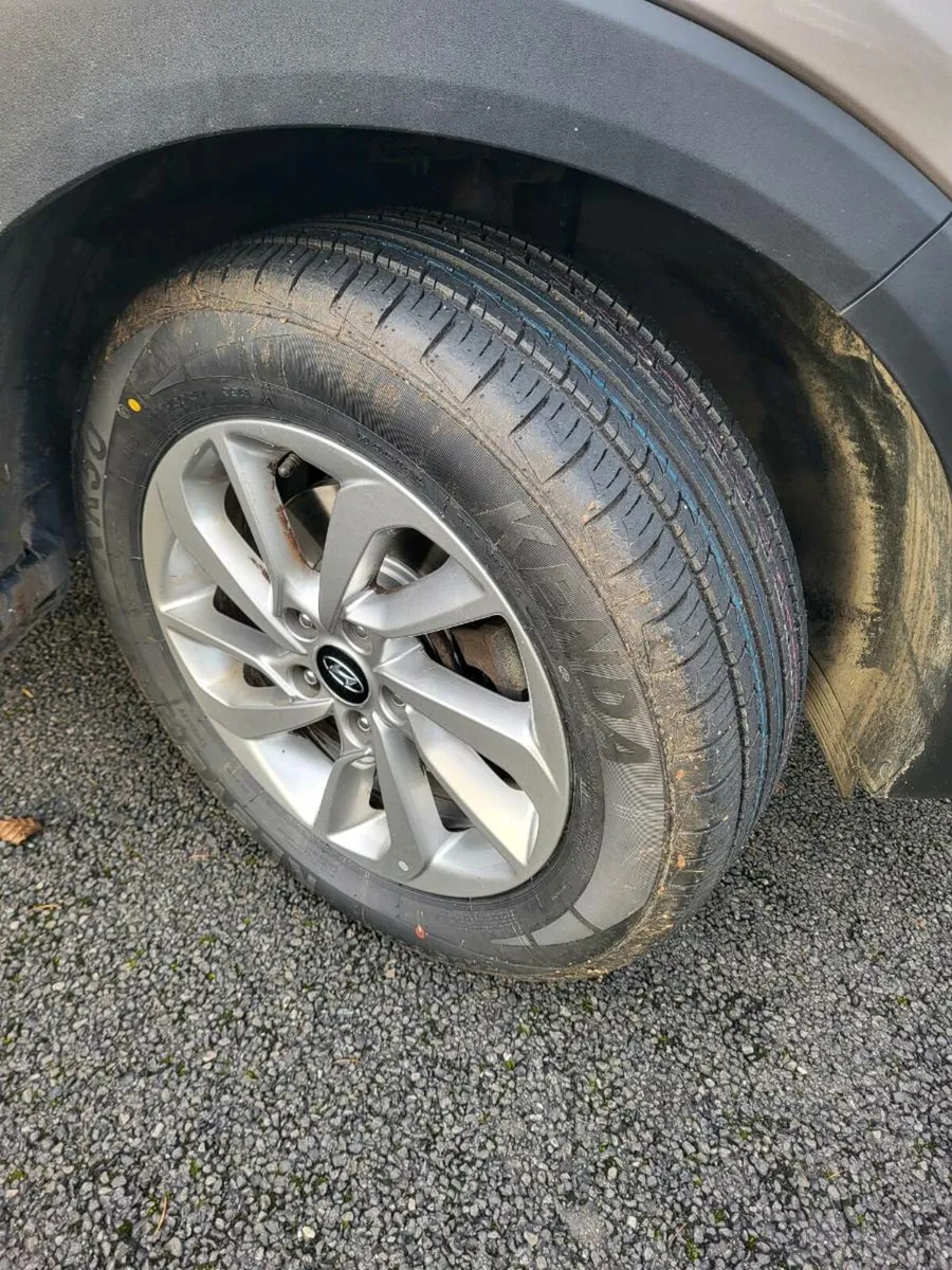 Hyundai Tucson Excutive - Image 3