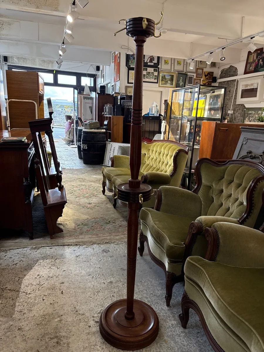 1960s teak coat stand - Image 1