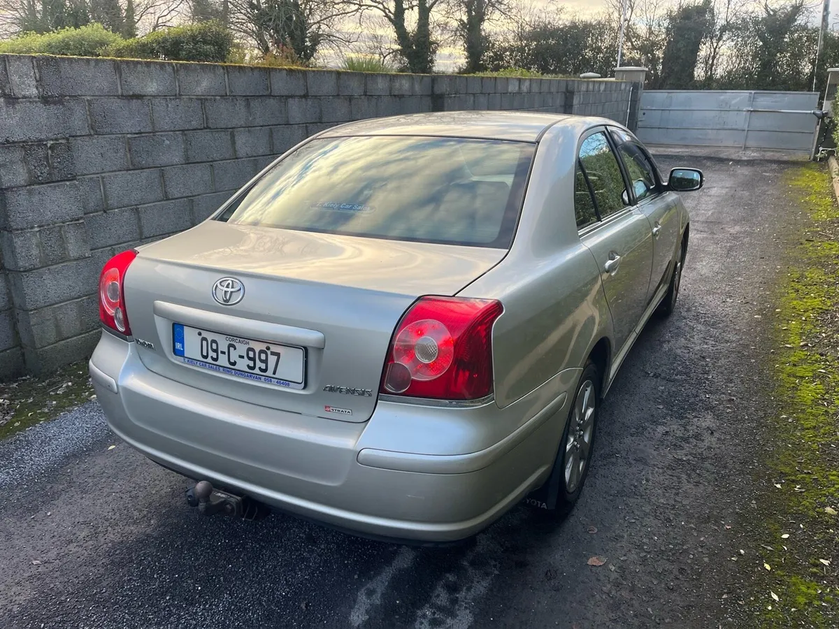 Toyota avensis - Image 3