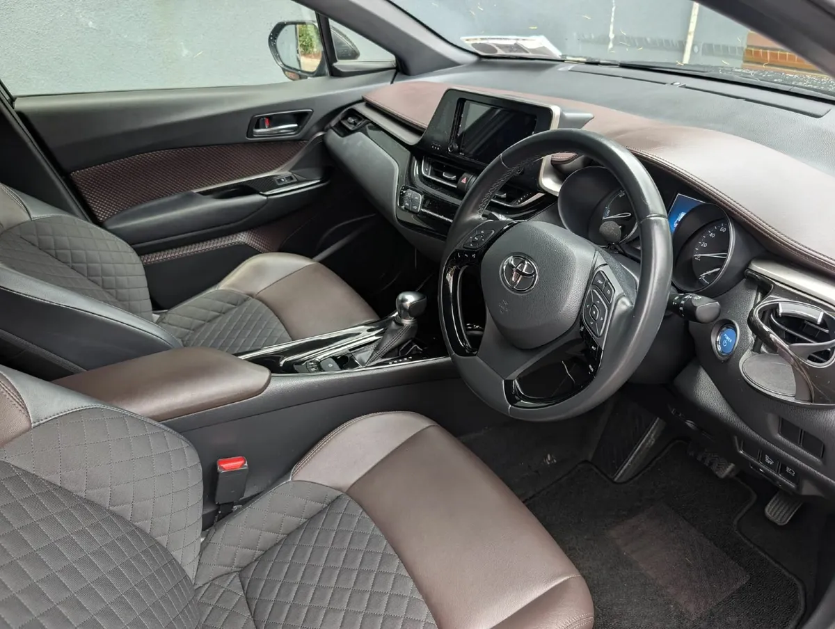 2018 1.8 Toyota C-HR HYBRID AUTOMATIC LEATHER - Image 4