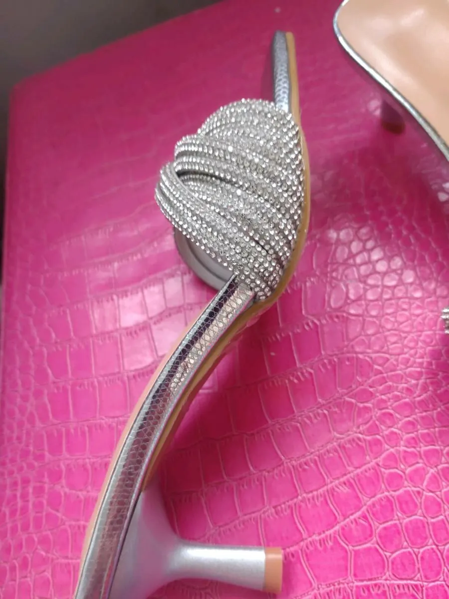 New silver low heel sandals size UK 2 - Image 4