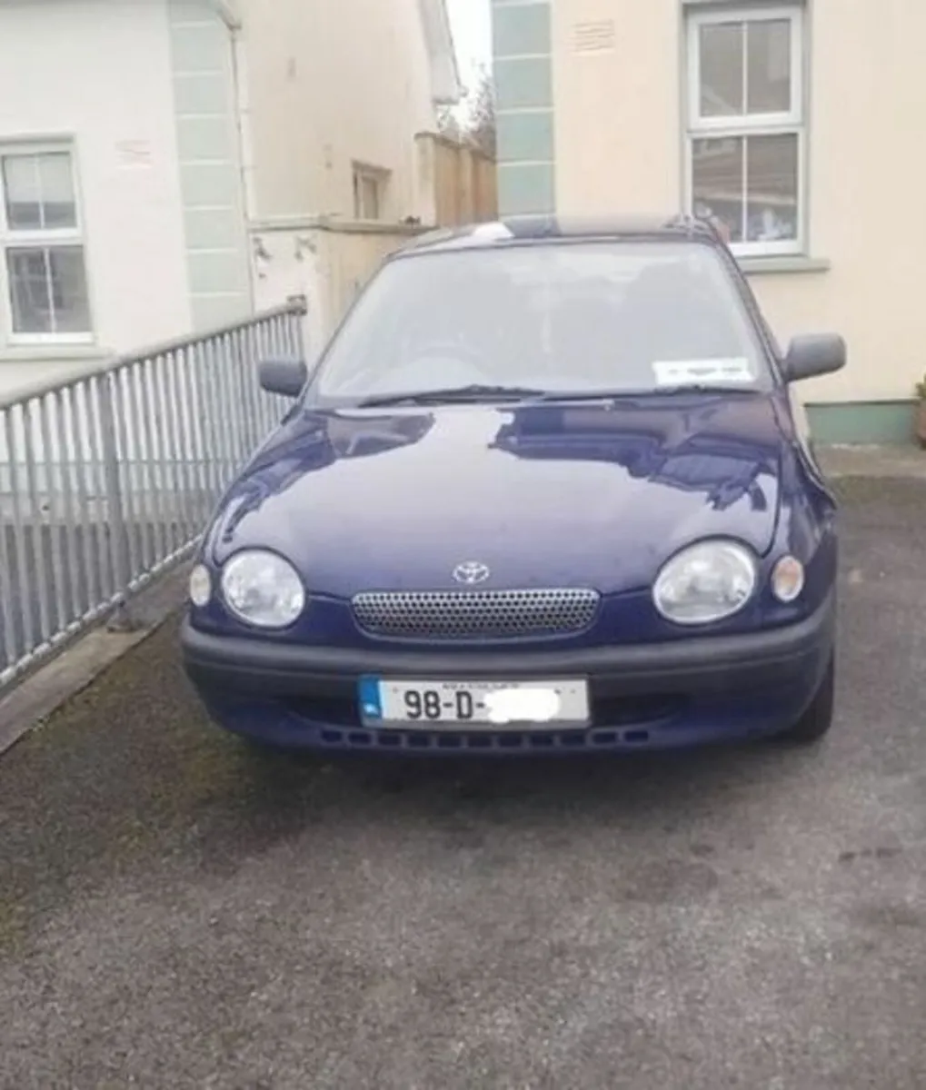 1998 Toyota Corolla - Image 1