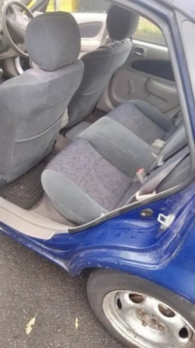 1998 Toyota Corolla - Image 4