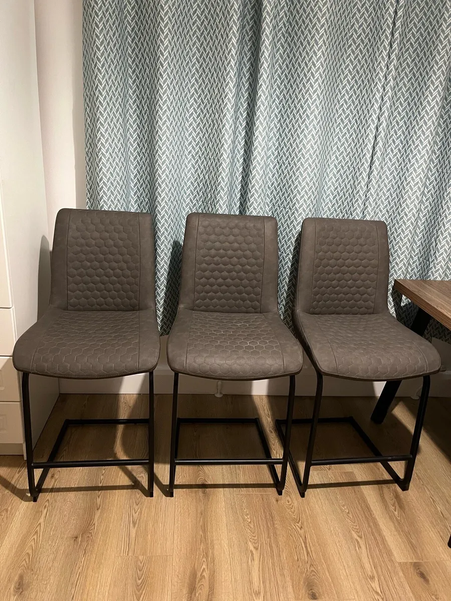 Counter stools - Image 1