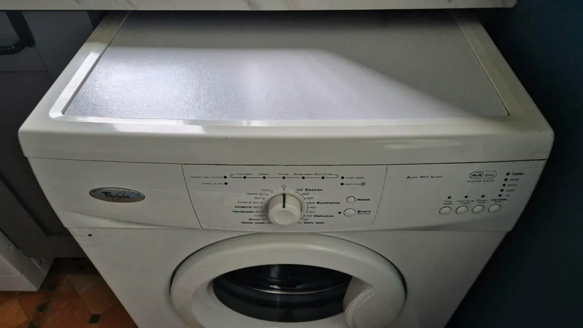 Whirlpool washing machine - Image 2