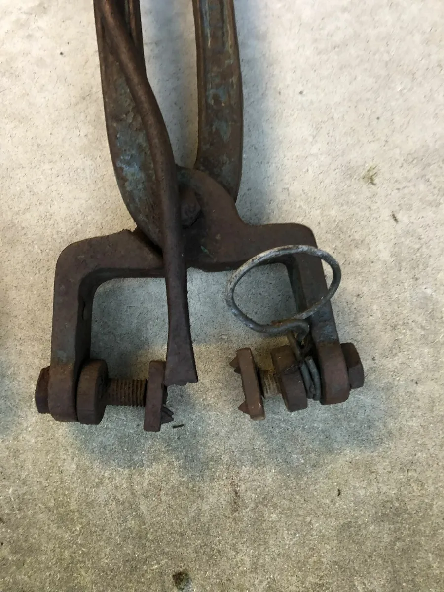 Vintage Floor Board Clamps - Image 4