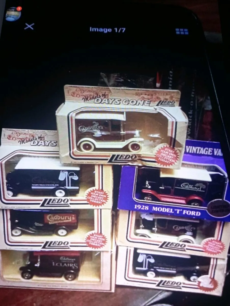 VINTAGE LIEDO  CADBURY CHOCOLATE  DIE CAST MODLE. - Image 1