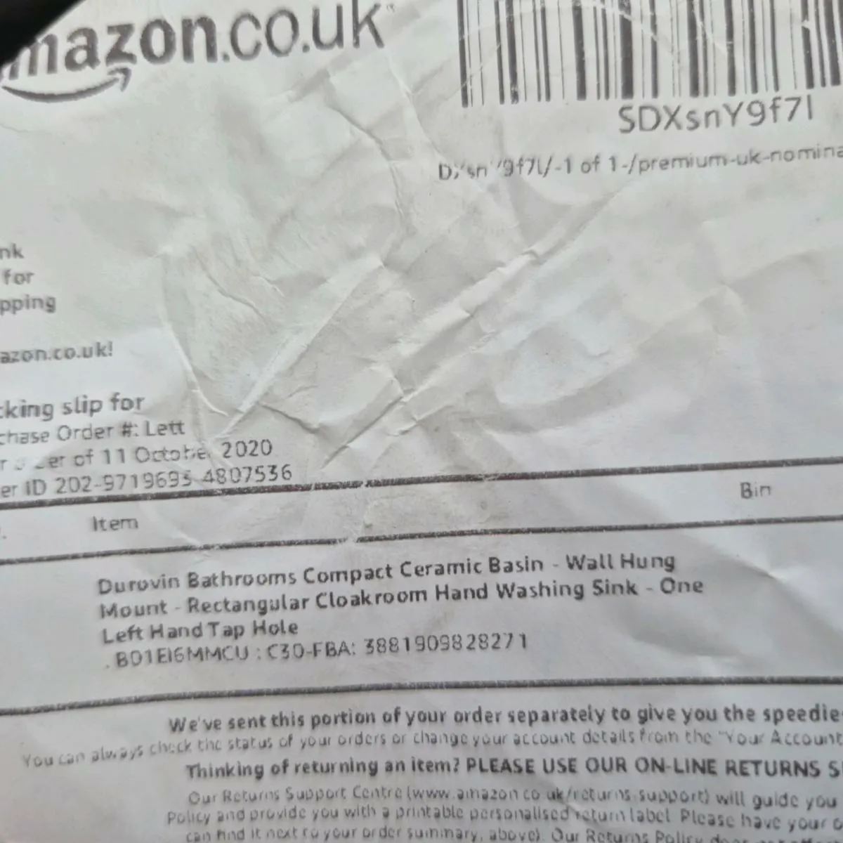 Small ceramic bathroom sink - Image 1