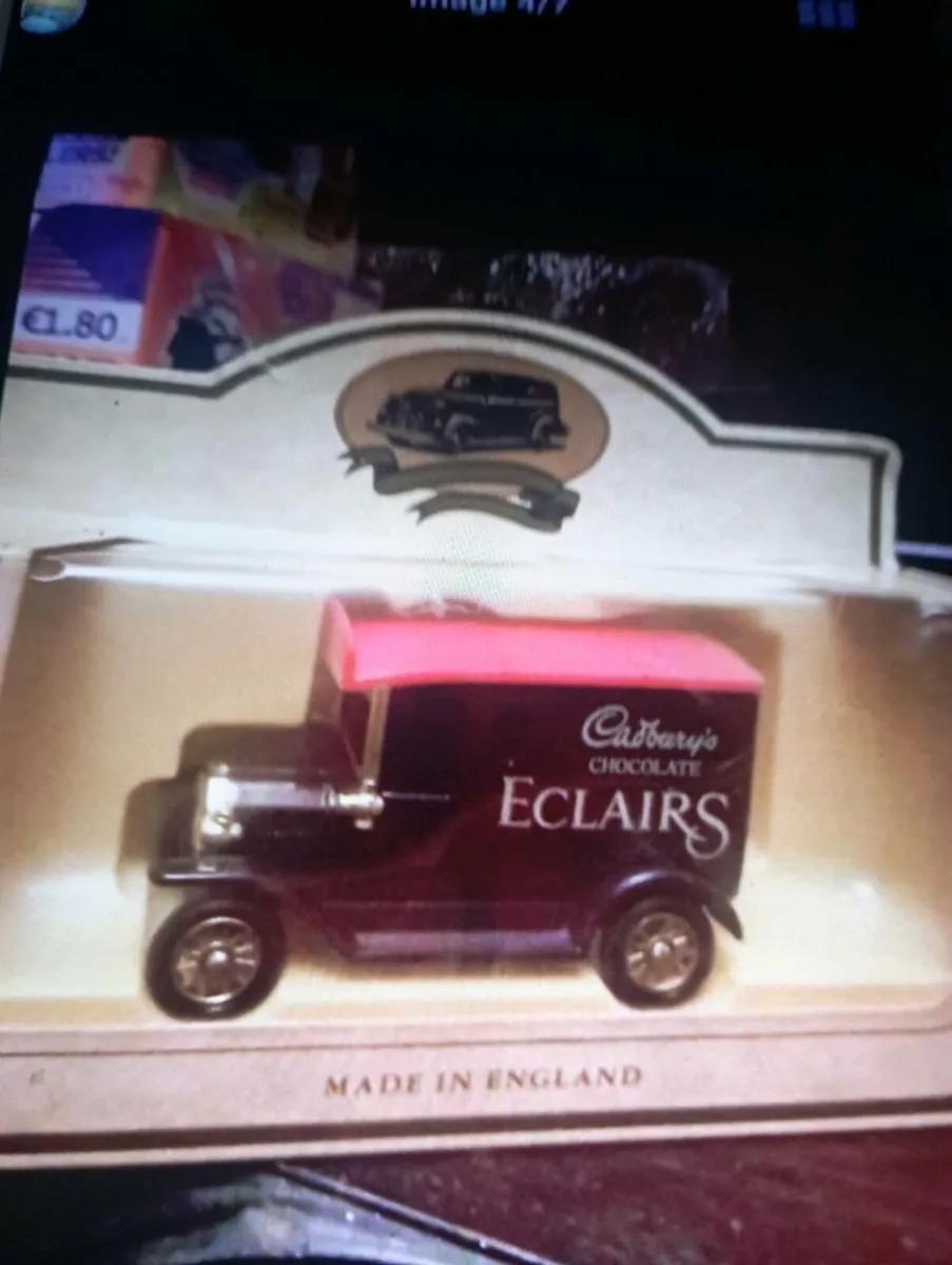 VINTAGE LIEDO  CADBURY CHOCOLATE  DIE CAST MODLE. - Image 3