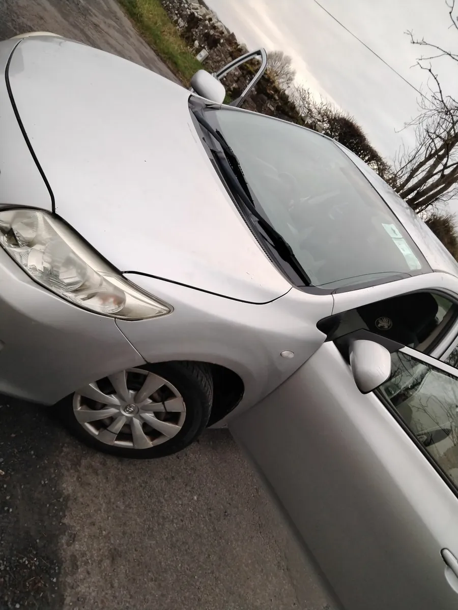 Toyota Corolla 2007 - Image 1