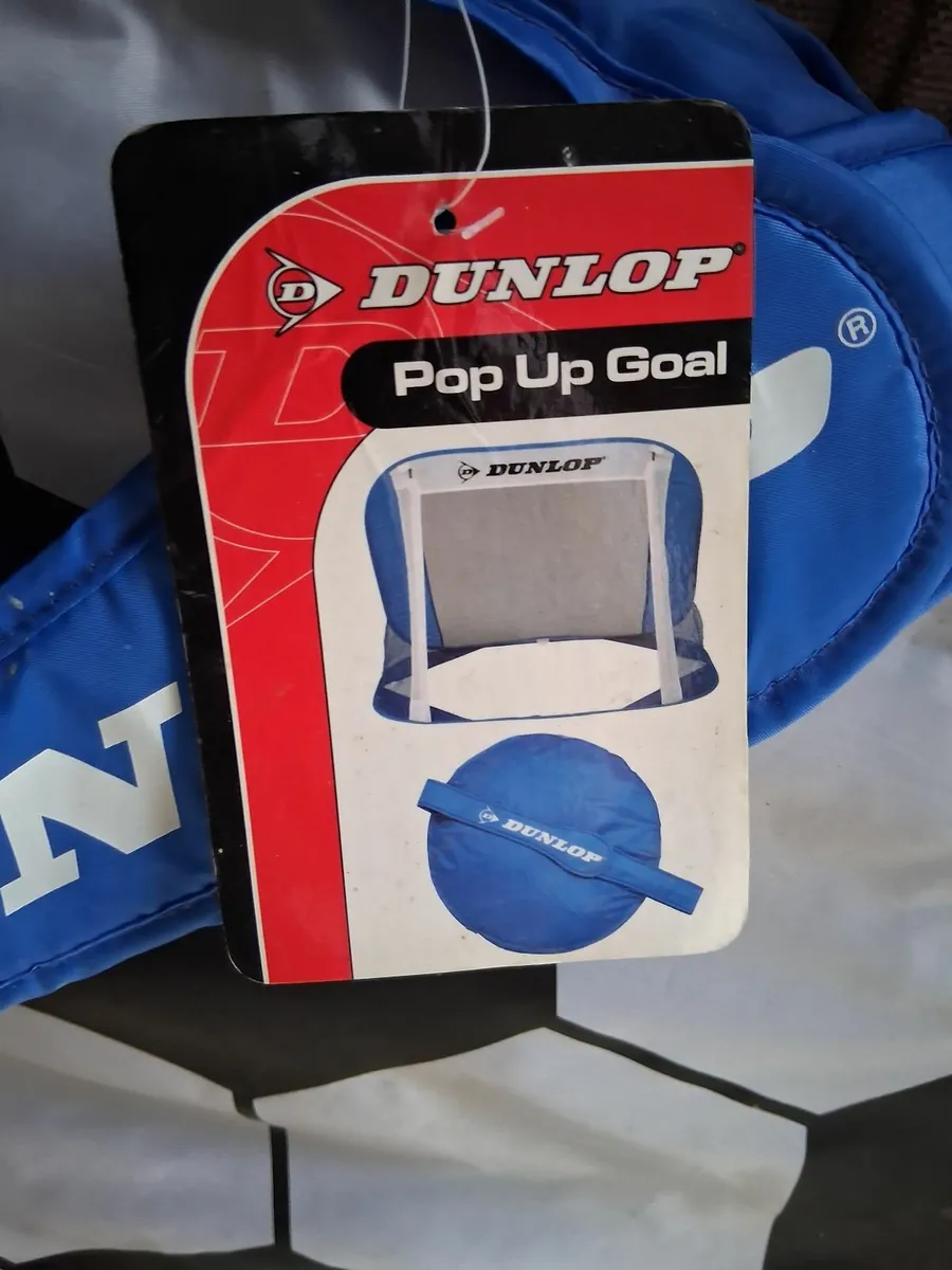 Foosball table and football pop up goal - Image 2