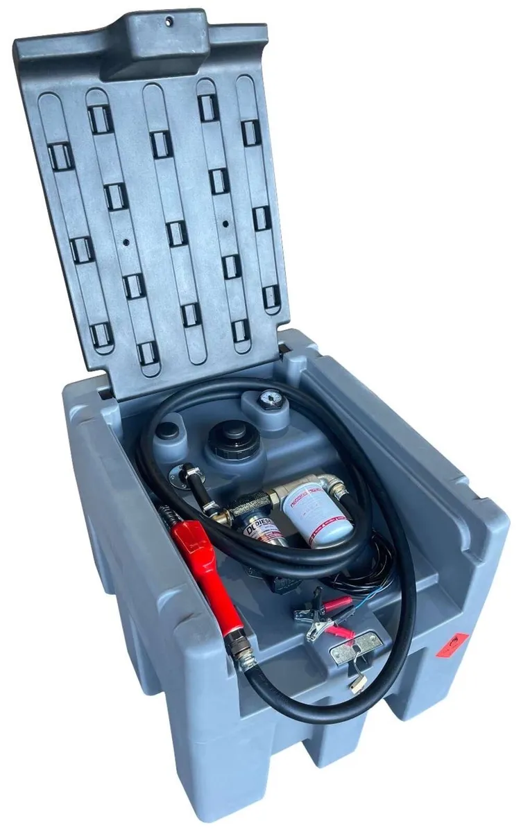 Fuel bowser - Image 2