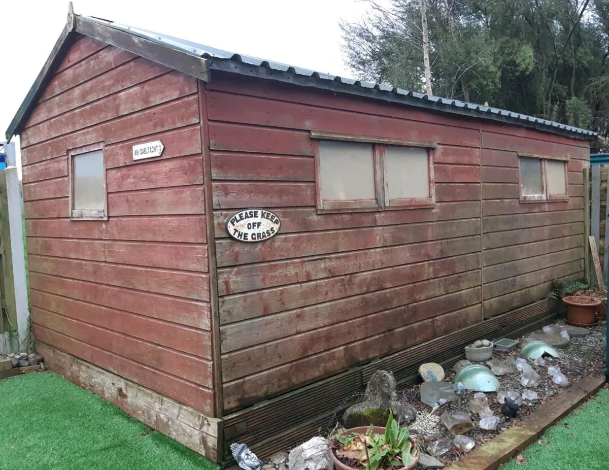 Deluxe Shed - Image 1