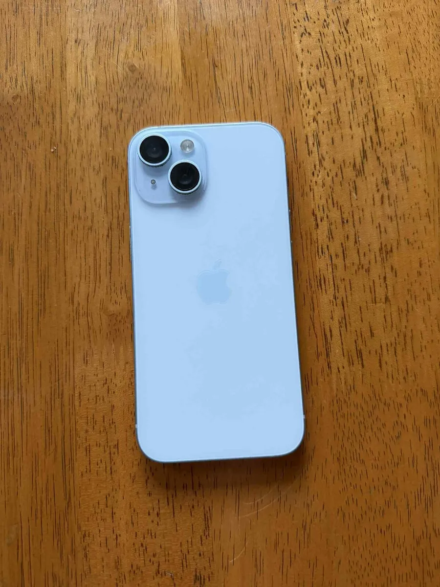 iPhone 15 (128GB, White) – Great Deal! - Image 1