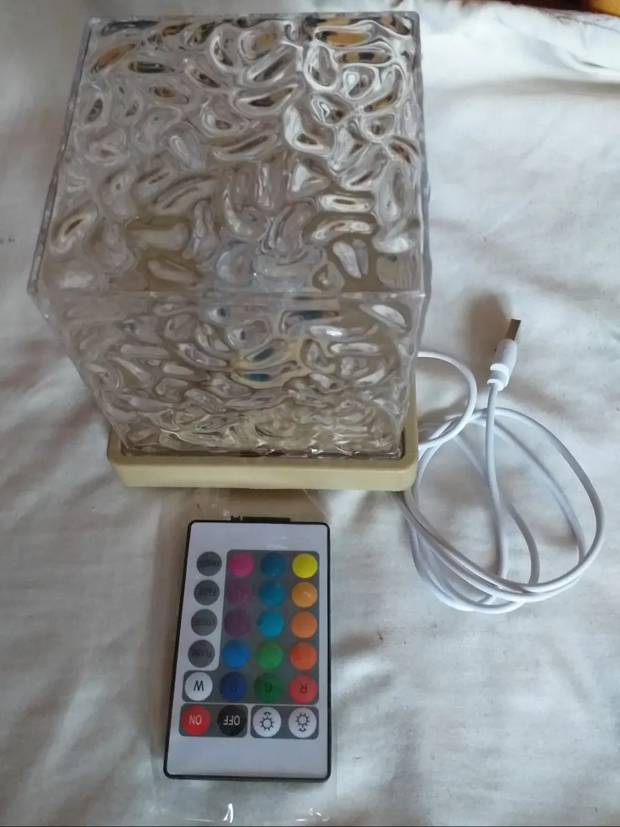 2  AMAZING PORTABLE " NORTHERN LIGHTS" LAMPS - Image 3