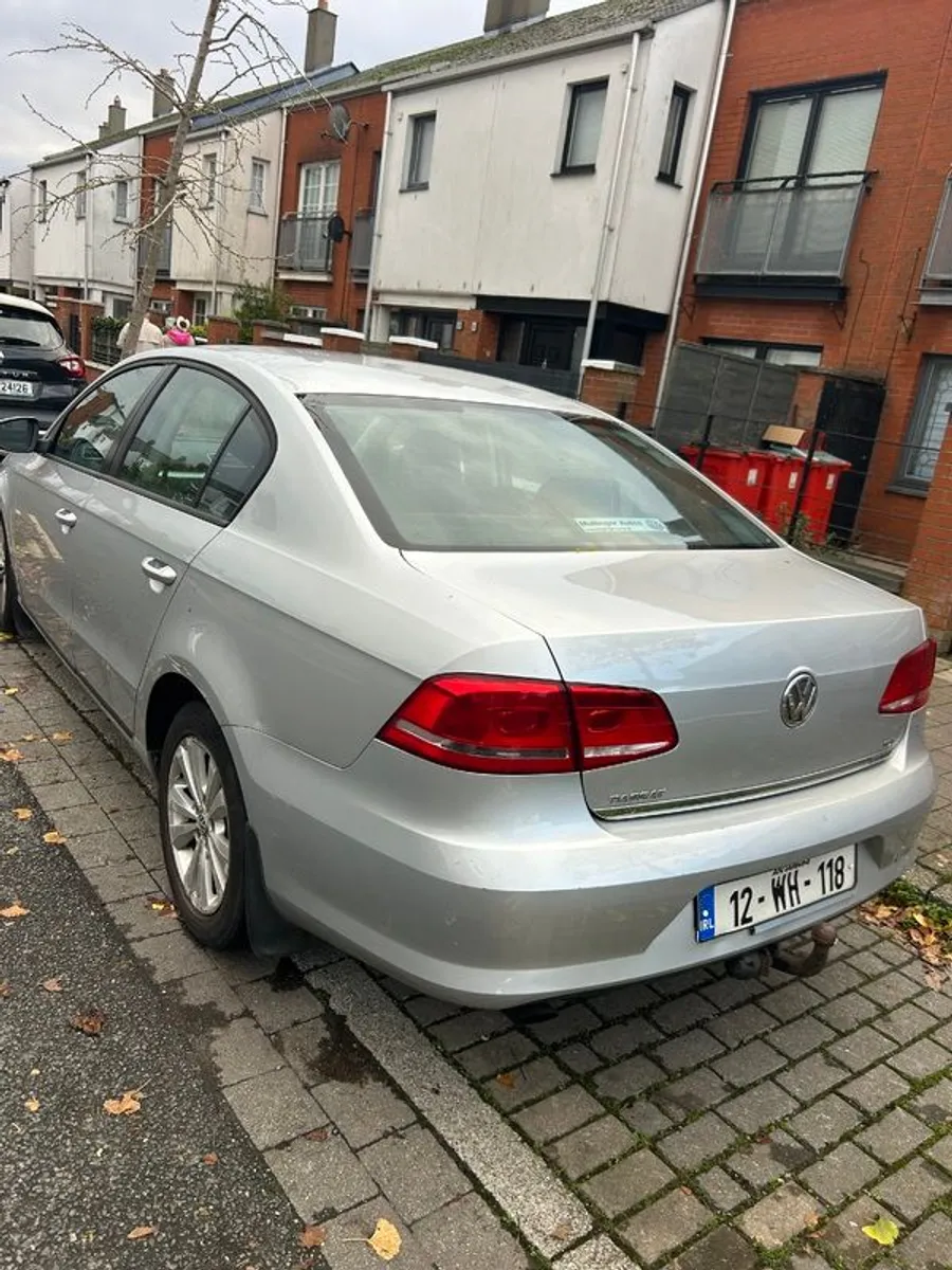2012 Volkswagen Passat - Image 3