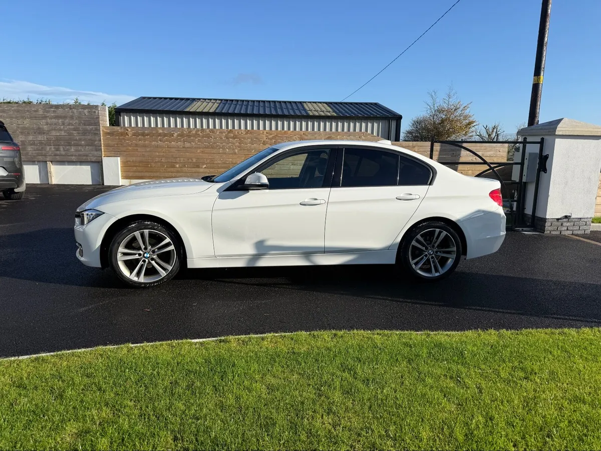 BMW 3-Series 2013 - Image 3