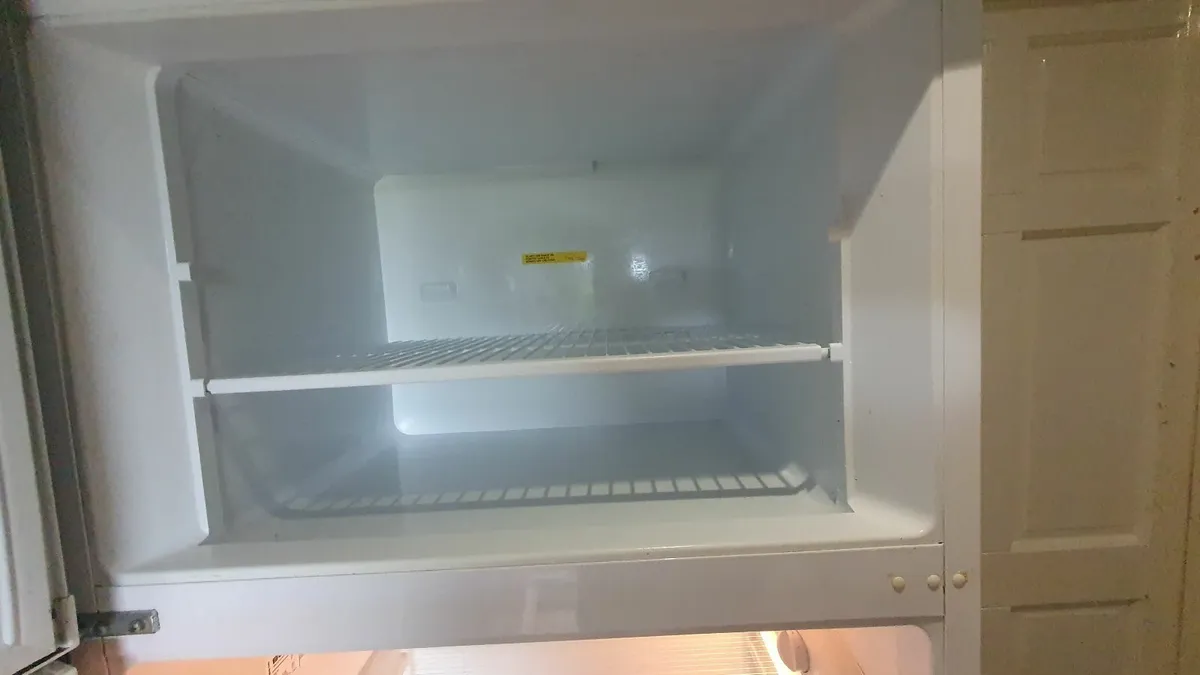 Beko fridge - Image 4