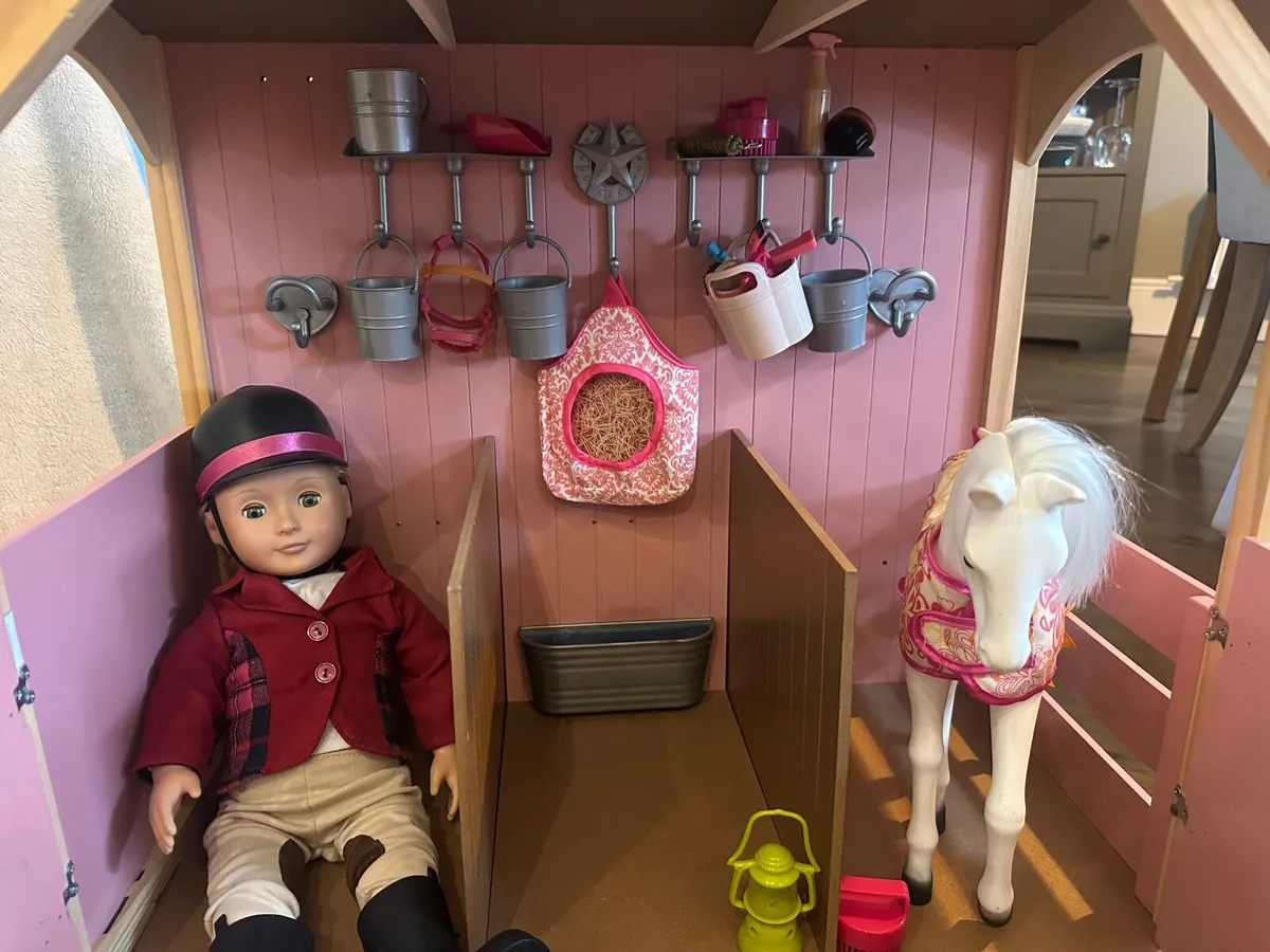 Generation Doll Stable - Image 2