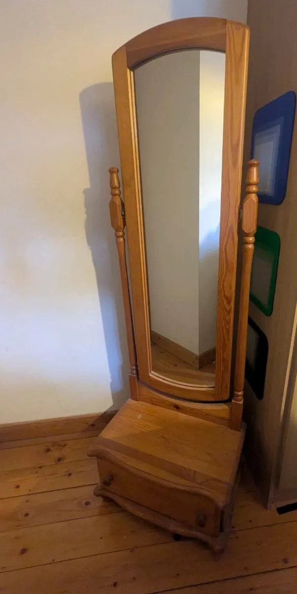 Freestanding Mirror & Drawer - Image 1