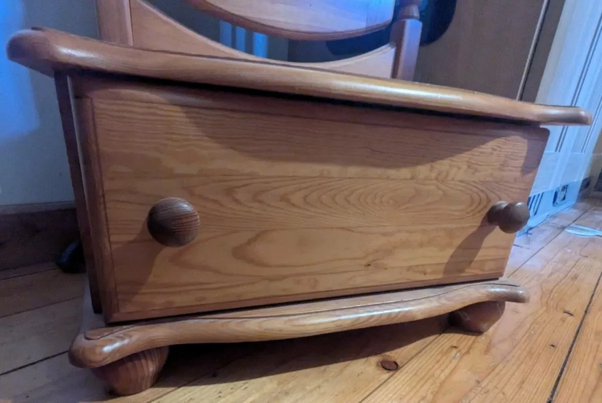 Freestanding Mirror & Drawer - Image 2