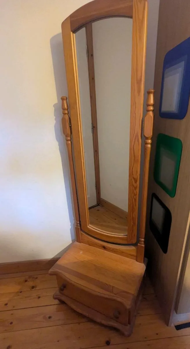 Freestanding Mirror & Drawer - Image 4