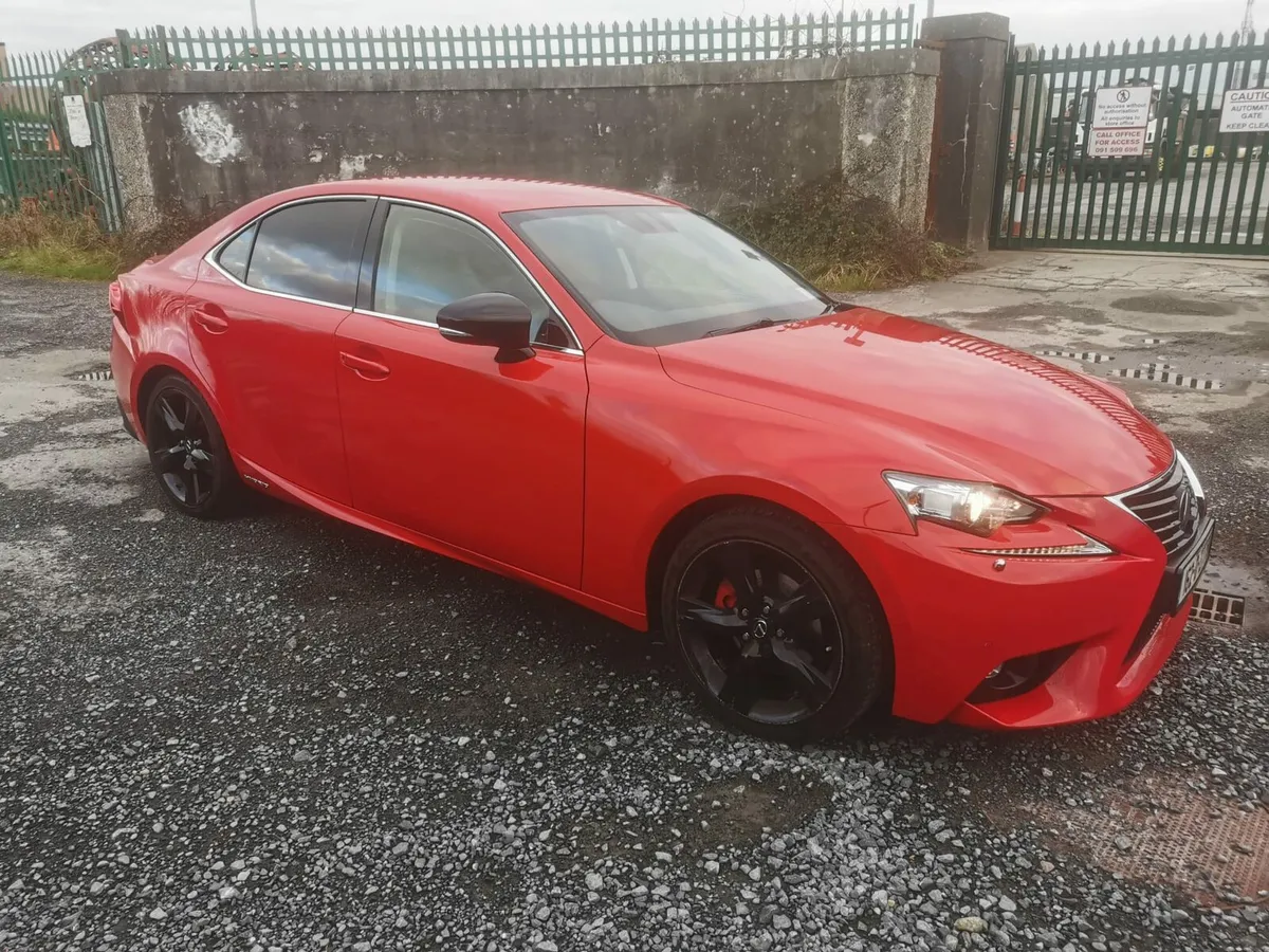 2016 Lexus Is300h sport - Image 1