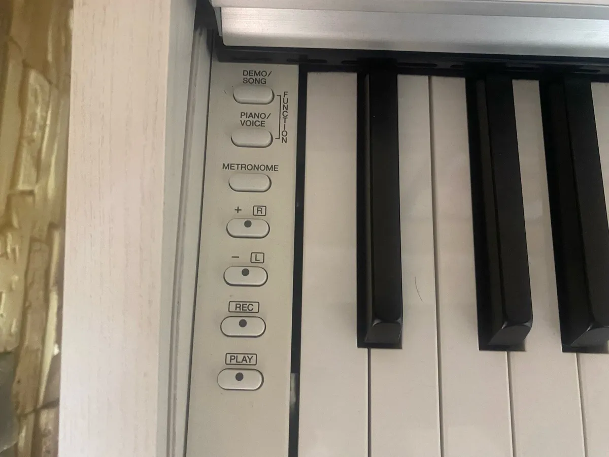 Yamaha Arius YDP-143 - Image 3