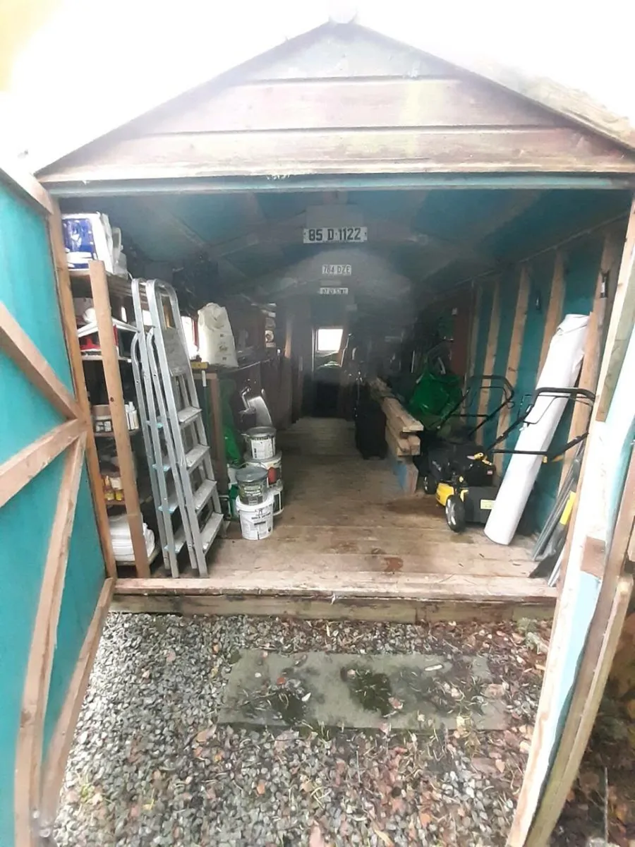 Deluxe Shed - Image 4