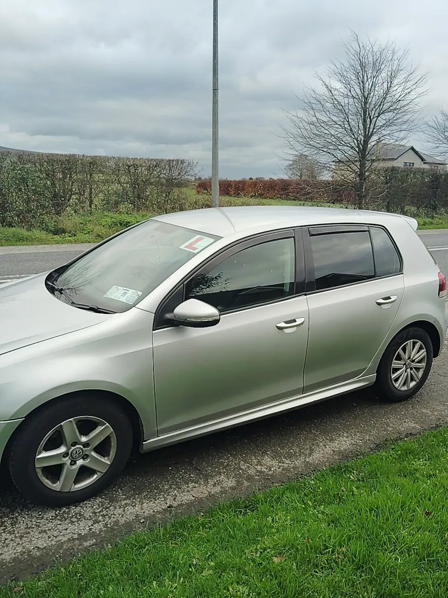 Volkswagen Golf 2011 - Image 4