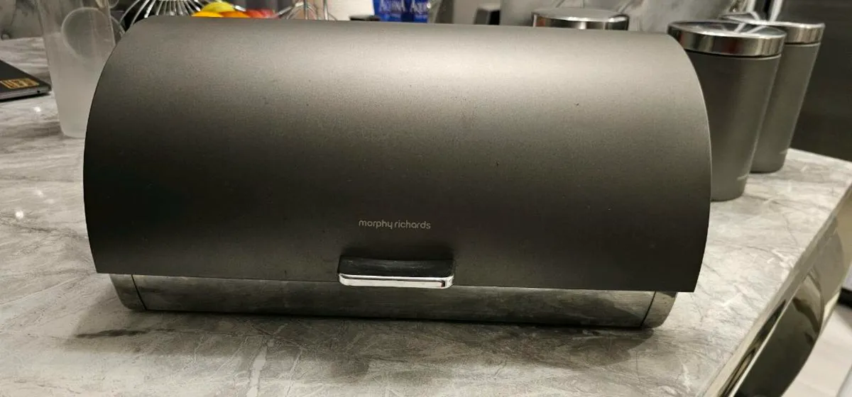 Bread bin and cannisters - Image 4