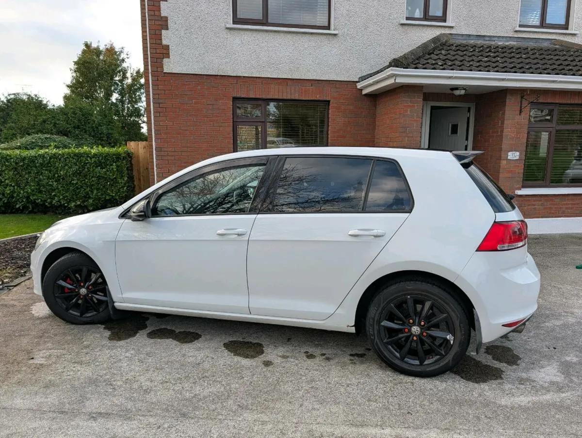 Volkswagen Golf 1.6 TDI SE AUTOMATIC - Image 2