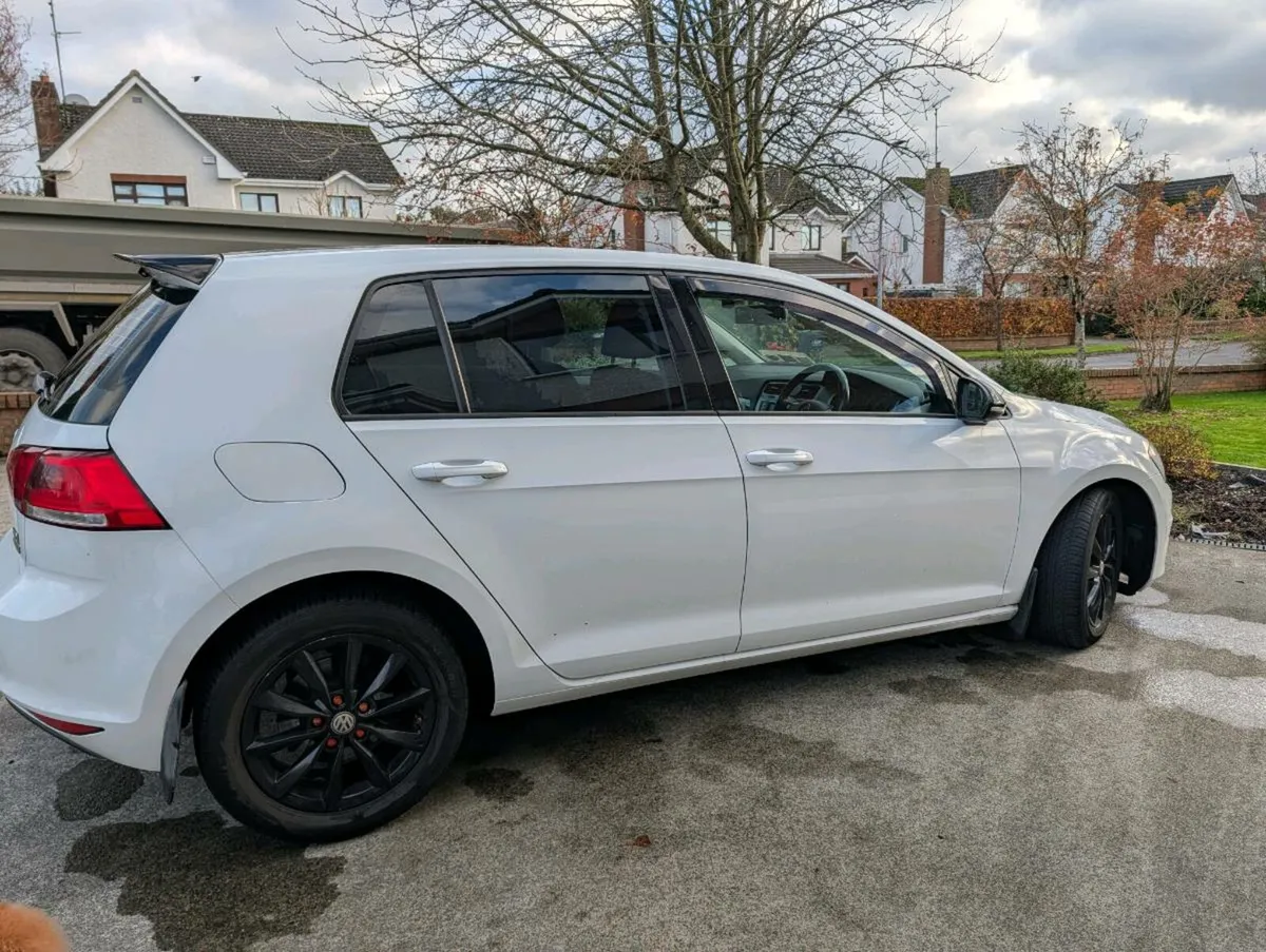 Volkswagen Golf 1.6 TDI SE AUTOMATIC - Image 3