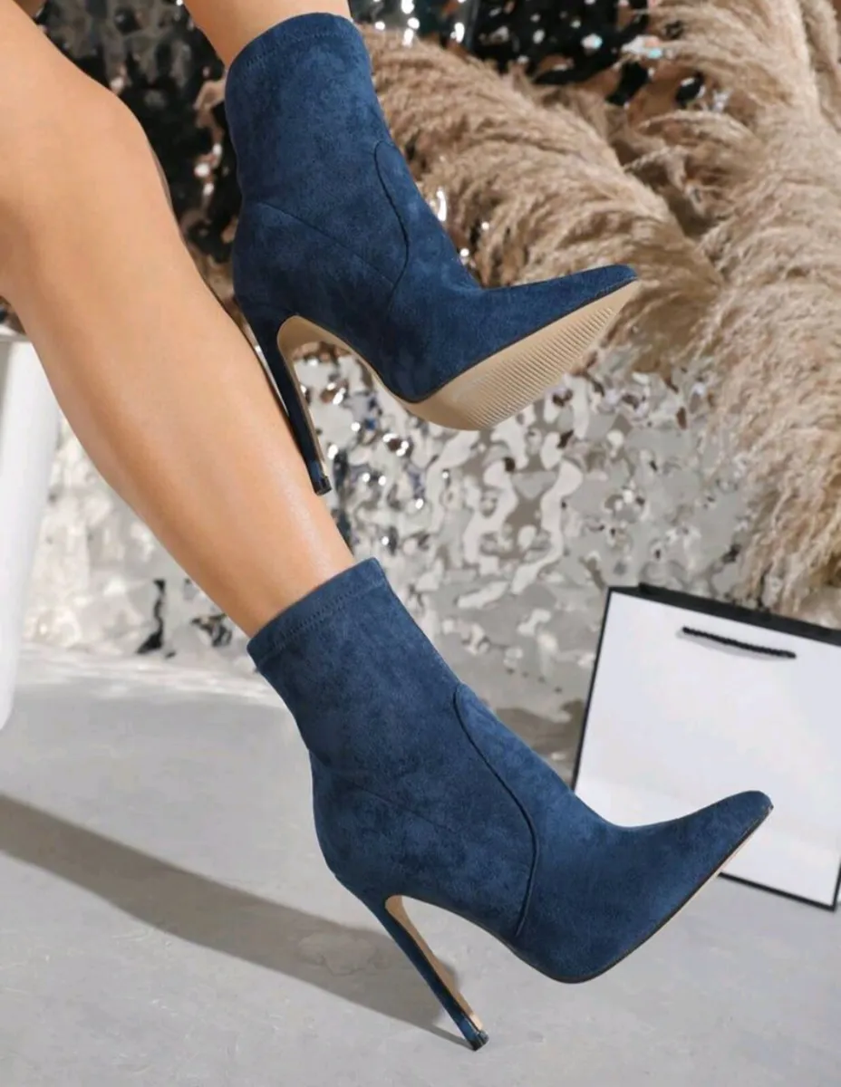 Boots size UK 2 - Image 3