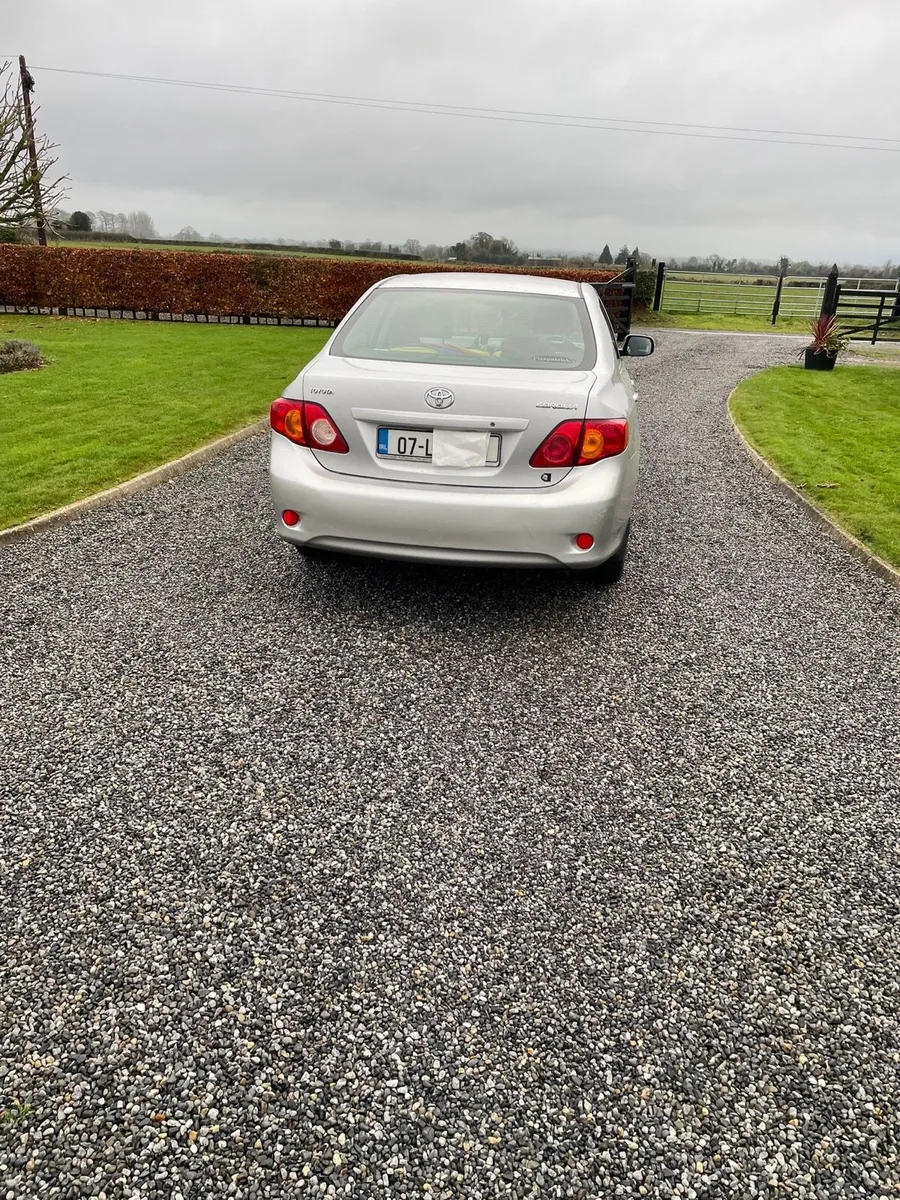 Toyota Corolla - Image 2
