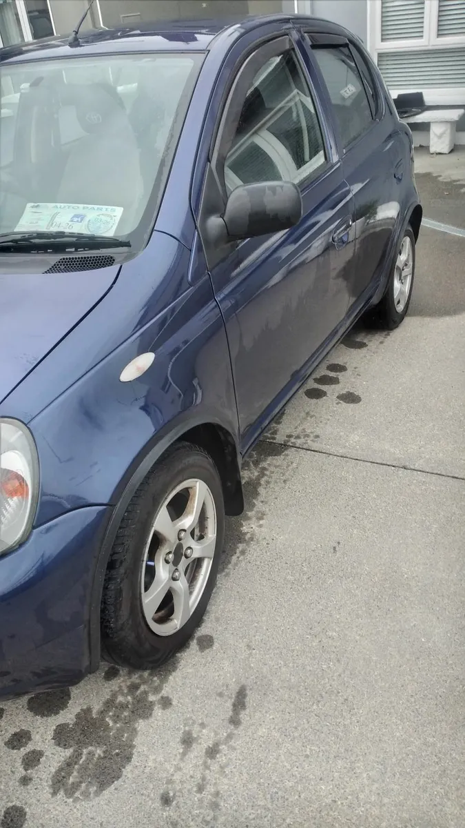 Beautiful Clean Toyota Yaris 2001 - Image 3