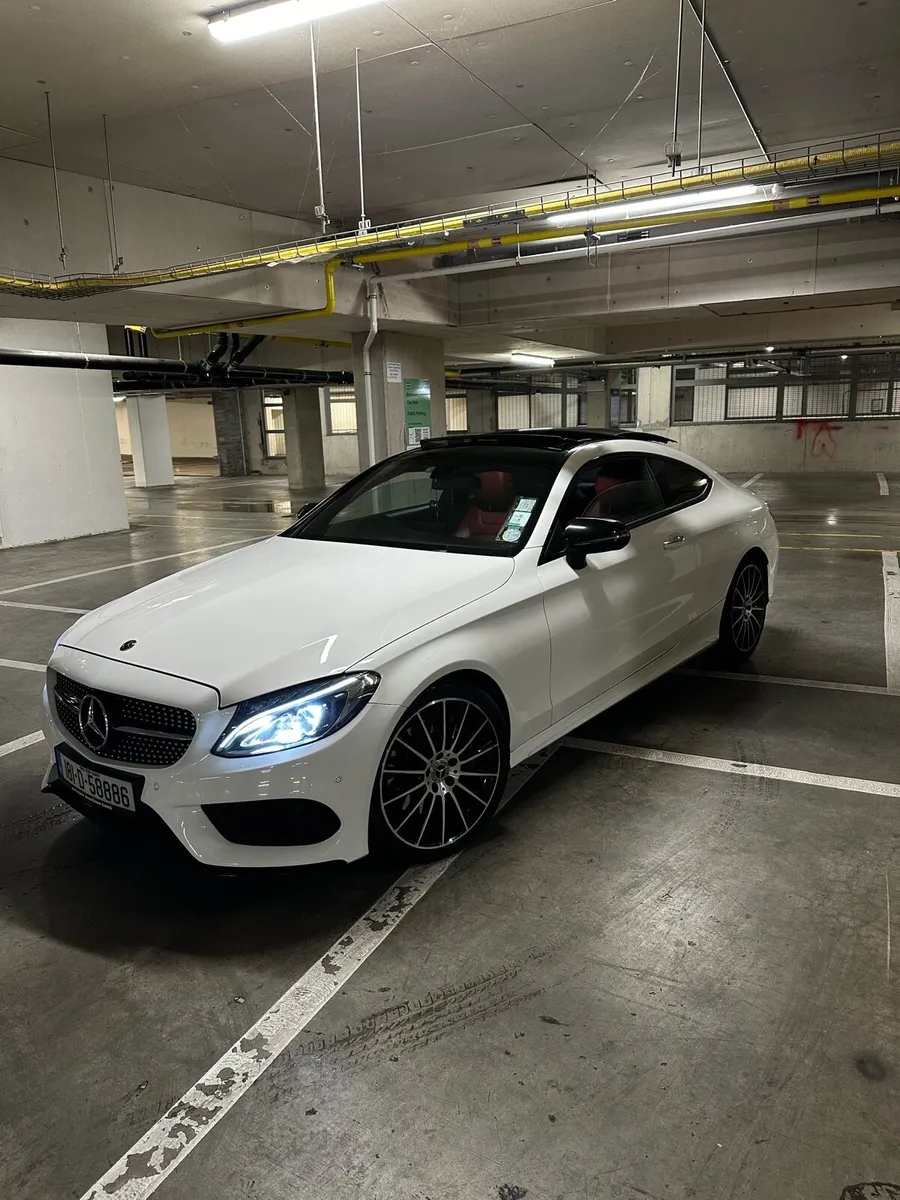 MERCEDES-BENZ C250 COUPE AUTOMATIC - Image 3