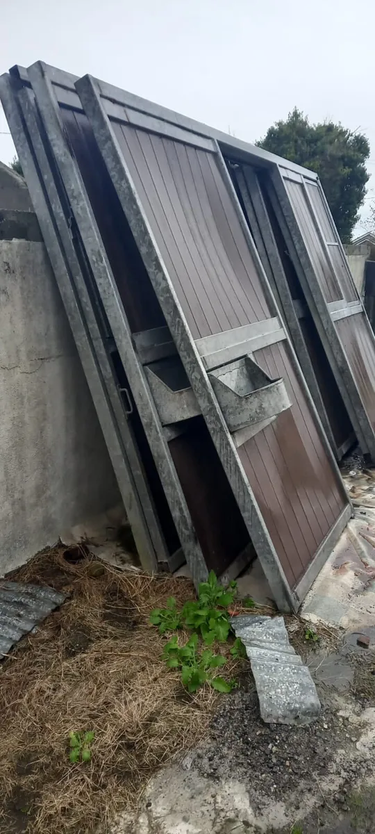 Stable Fronts - Image 2