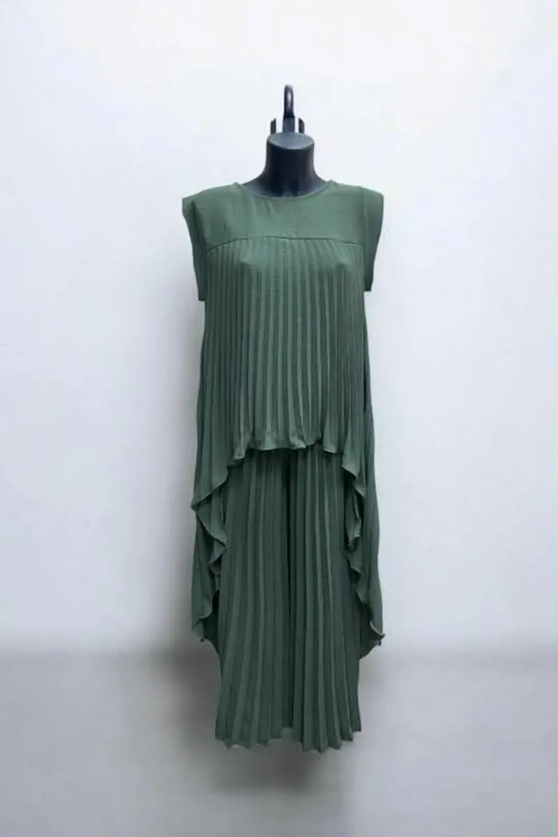 Sets 38e....one sz fits 12/16 - Image 3