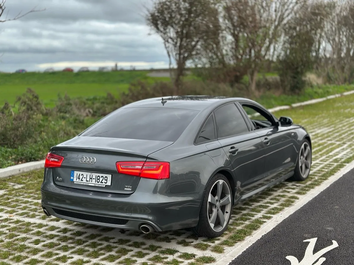 AUDI A6 2.0 TDIS LINE ULTRA BLACK EDITION 2014 - Image 4