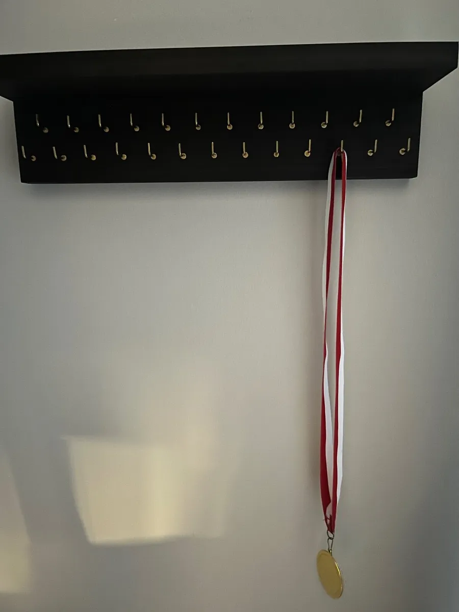 Medal holder - Image 1