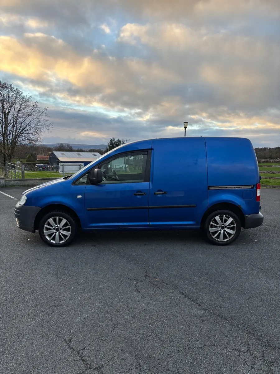 Volkswagen Caddy 2007 - Image 3